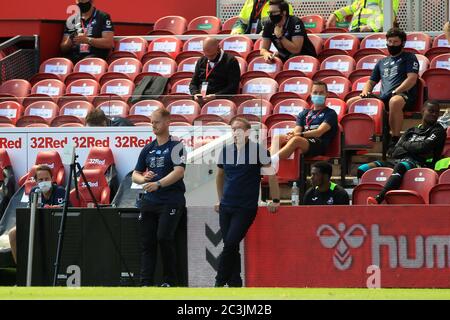 MIDDLESBROUGH, ENGLAND, JUNE 20TH - Swansea City manager Steve Cooper (right) and Alan Tate during the Sky Bet Championship match between Middlesbrough and Swansea City at the Riverside Stadium, Middlesbrough on Saturday 20th June 2020. (Credit: Mark Fletcher | MI News) Credit: MI News & Sport /Alamy Live News Stock Photo