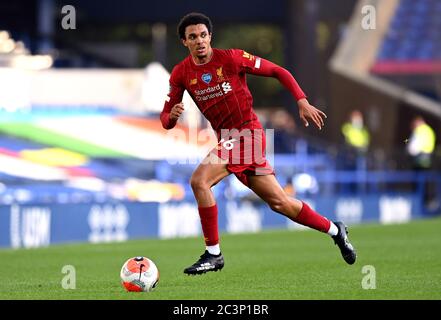 Trent alexander arnold football on sale boots