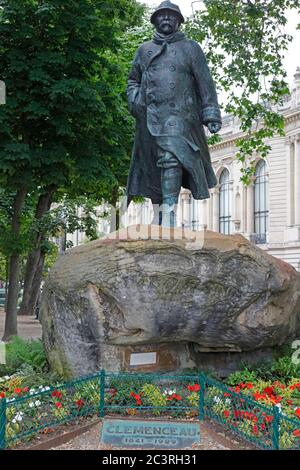 Statue of Georges Clemenceau, Place Clemenceau, Paris, France Stock Photo