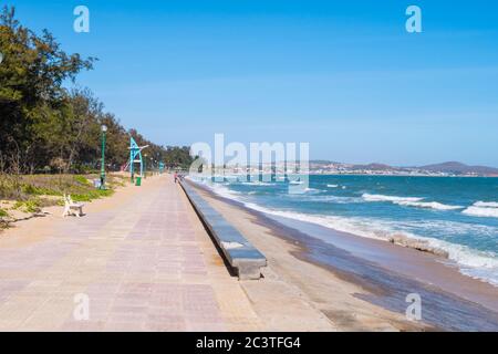 Bai Bien Doi Duong, the beach and seaside promenade, Phan Thiet, Vietnam, Asia Stock Photo