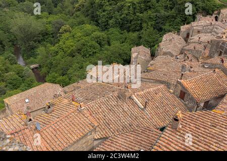 Traditionally tiled roof tops in the medieval hill town of Sorano, Tuscany, Italy Stock Photo