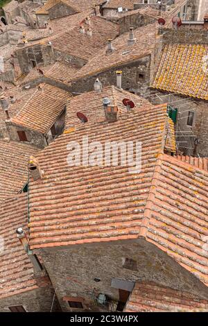 Traditionally tiled roof tops in the medieval hill town of Sorano, Tuscany, Italy Stock Photo