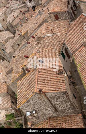 Traditionally tiled roof tops in the medieval hill town of Sorano, Tuscany, Italy Stock Photo