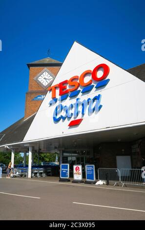 Tesco Extra supermarket at Hatfield, UK Stock Photo - Alamy