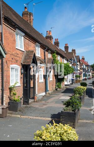 Row of quaint old cottages in Aylesbury End, Beaconsfield, Buckinghamshire, England, UK Stock Photo