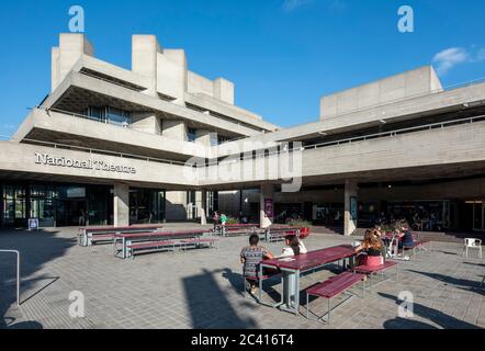 Forecourt of National Theatre and the building behind. National Theatre, Lambeth, United Kingdom. Architect: Denys Lasdun, 1975. Stock Photo
