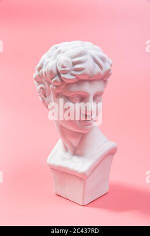 Pink background of David sculpture Giuliano de' Medici Stock Photo