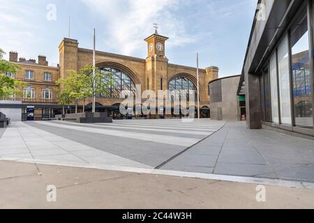 UK, England, London, Empty square in front of London Kings Cross station during COVID-19 pandemic Stock Photo