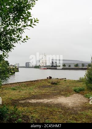 View of the Tall Ship, Glenlee, and the Riverside Museum which was designed by renowned architect Zaha Hadid Stock Photo