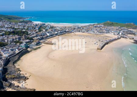 Aerial photograph of St Ives, Cornwall, England, United Kingdom Stock Photo