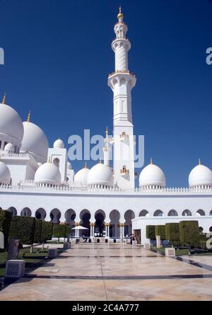 Entrance of Sheikh Zayed Grand Mosque, Abu Dhabi, United Arab Emirates Stock Photo