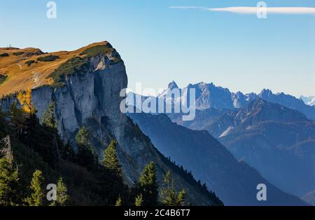 Loose plateau, behind it Dachstein massif, Totes Gebirge, Altaussee, Ausseerland, Salzkammergut, Styria, Austria Stock Photo