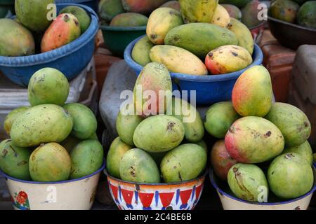 Mangoes sold at a roadside stall near kara, togo Stock Photo