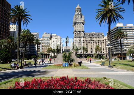 Uruguay Montevideo - Plaza Independencia - Independence Square Stock Photo