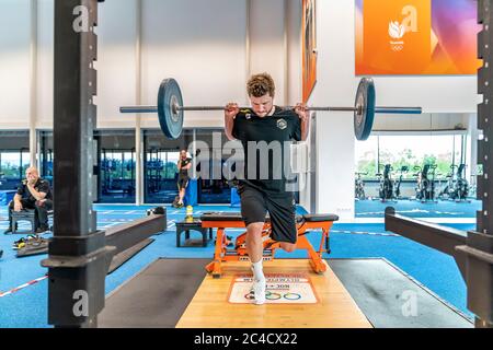 HEERENVEEN, NETHERLANDS - JUNE 18: Sven Kramer seen during weight training in Thialf on June 18, 2020 in HEERENVEEN, The Netherlands Stock Photo