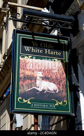 Pub sign - Ye Olde White Harte - on Silver Street, Hull, Humberside, East Yorkshire, England UK Stock Photo