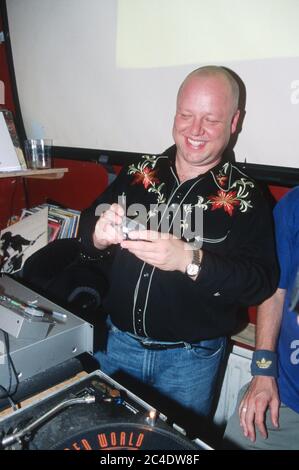 Frank Black DJing at the Barfly Camden Town London 21st June 2003, England, United Kingdom. Stock Photo