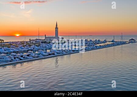 Grosse Pointe Shores, Michigan - The Grosse Pointe Yacht Club on Lake St. Clair, at sunrise. Stock Photo
