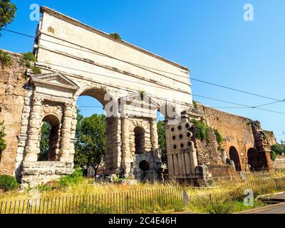 Porta Maggiore gate in the Aurelian Wall of Rome and the tomb of Marcus  Vergilius Eurysaces the baker - Rome, Italy Stock Photo - Alamy