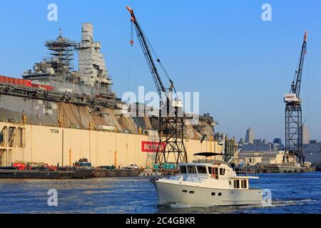 Naval shipyard, Portsmouth City, Norfolk region, Virginia, USA Stock Photo