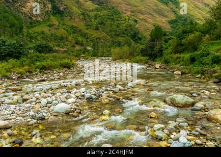 A mountain river, Gushaini, Tirthan Valley, Himachal Pradesh, India Stock Photo