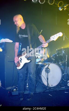 Nick Oliveri in Queens of the Stoneage performing at The Garage 28/08/2000, London, England, United Kingdom. Stock Photo