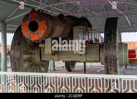 Jaipur, Rajasthan, India; Feb, 2020 : Jaivana Cannon on Jaigarh Fort, Jaipur, Rajasthan, India Stock Photo
