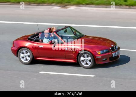  BMW Z3 en la autopista Fotografía de stock - Alamy
