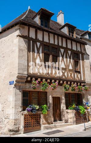 Timbered house in Avallon, Yonne (89), Bourgogne-Franche-Comte, France Stock Photo