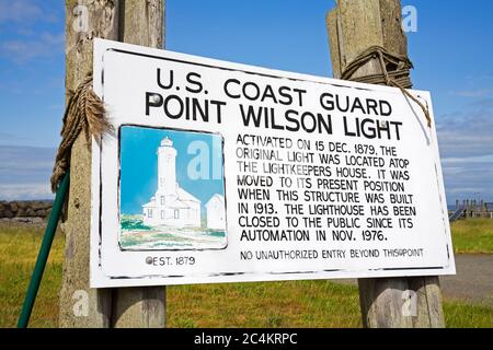 Point Wilson Lighthouse in Fort Worden State Park, Port Townsend, Washington State, USA Stock Photo