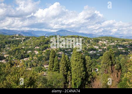 Lovely view of Mougins, Côte d'Azur, France, and surrounding hills as seen from Place des Patriotes. Stock Photo