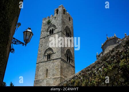 Duomo or Chiesa Mother of Erice, built by Federico III di Sicilia (Sicily/ Italy) Stock Photo