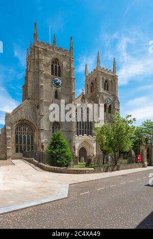Church Kings Lynn, view of St Margaret's church, known also as the Minster, in Saturday Market Place in the historic centre of King's Lynn, Norfolk,UK Stock Photo