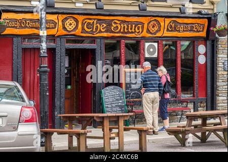 Bantry, West Cork, Ireland. 29th June, 2020. The irish government relaxed more Coronavirus restrictions today as the country enters Phase 3 of reopening. The Snug Bar reopened this afternoon and fully complied with Covid-19 safety guidelines. Credit: AG News/Alamy Live News Stock Photo