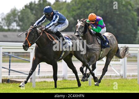 Theotherside ridden by Pat Dobbs wins the Download the At The Races App Handicap Stakes at Windsor Racecourse. Stock Photo