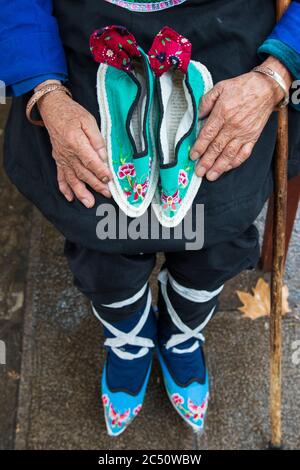 Foot binding hi-res stock photography and images - Alamy