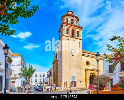 SANLUCAR, SPAIN - SEPTEMBER 22, 2019: The parish churchf Our Lady of O (Nuestra Senora de la O) is the main landmark of Plaza Condes de Niebla square, Stock Photo