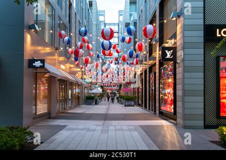 Washington, D.C. / USA - June 25 2020: Louis Vuitton luxury leather goods  storefront in DC CityCenter Mall Stock Photo - Alamy