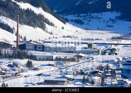 Hochfilzen, factory of RHI Magnesita in the Kitzbühel Alps, Pillersee Tal (Pillersee valley), Tyrol, Austria Stock Photo