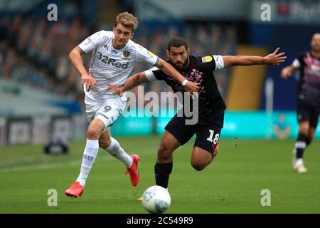 Leeds United's Patrick Bamford (left) and Luton Town's Cameron Carter-Vickers (right) battle for the ball during the Sky Bet Championship match at Elland Road, Leeds. Stock Photo