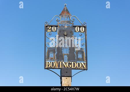 Village sign, Bovingdon High Street, Bovingdon, Hertfordshire, England, United Kingdom Stock Photo