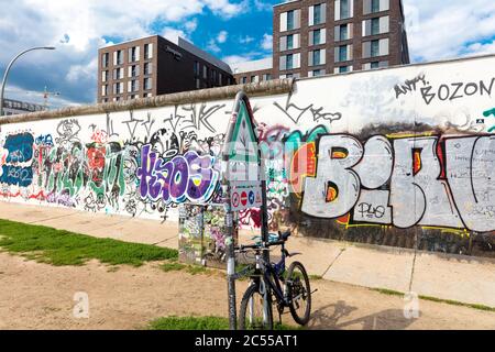 Hampton Hotel, Hotel Indigo, facade, East Side Gallery, wall painting, graffiti former Berlin Wall, Friedrichshain, Berlin, Germany Stock Photo