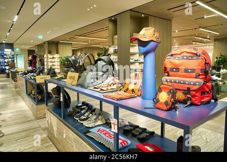 Versace shop collection outlet