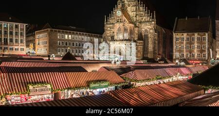 Christmas market in Nuremberg, Christkindlesmarkt, in the evening, Bavaria, Germany Stock Photo