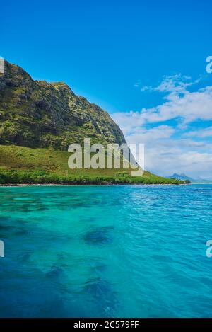 Beach landscape at Makai Research Pier, Kaup? Beach Park, Hawaiian Islands, Oahu, Hawaii, Aloha State, USA Stock Photo