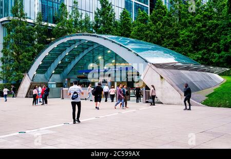 The Canary Wharf underground station in London Stock Photo