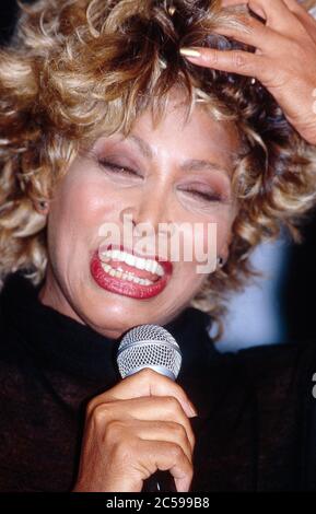 Tina Turner at the Twent Four Seven album and tour press conference in Paris 27th October 1999 Stock Photo