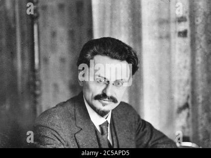 LEON TROTSKY (1879-1940) Soviet revolutionary in 1918 Stock Photo