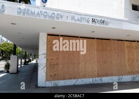 Beverly Hills, CA/USA - Neiman Marcus store in Beverly Hills is boarded up  after being looted during the Black Lives Matter protests Stock Photo -  Alamy