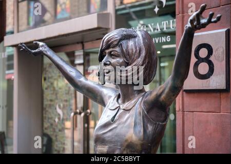 Statue of Cilla Black outside the Cavern Club at Mathew Street in Liverpool Stock Photo